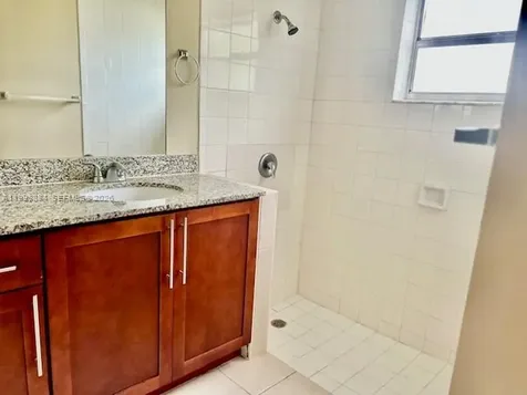 19922 NW 67th Place Hialeah FL 33015