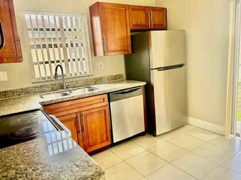 19922 NW 67th Place Hialeah FL 33015