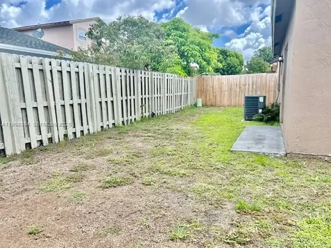 19922 NW 67th Place Hialeah FL 33015