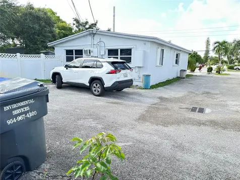 7121 Taft Street Hollywood FL 33024