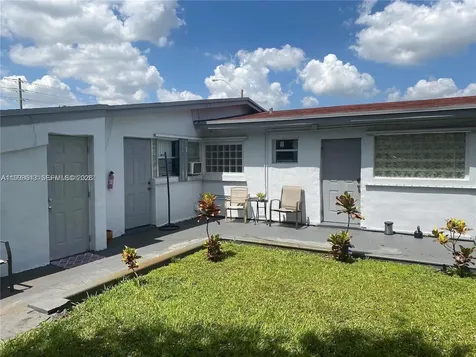 7121 Taft Street Hollywood FL 33024