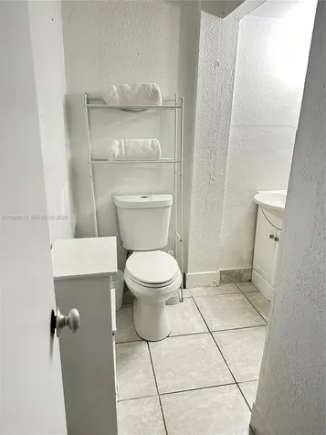 7121 Taft Street Hollywood FL 33024