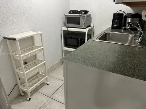 7121 Taft Street Hollywood FL 33024