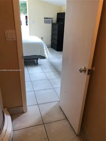 7121 Taft Street Hollywood FL 33024