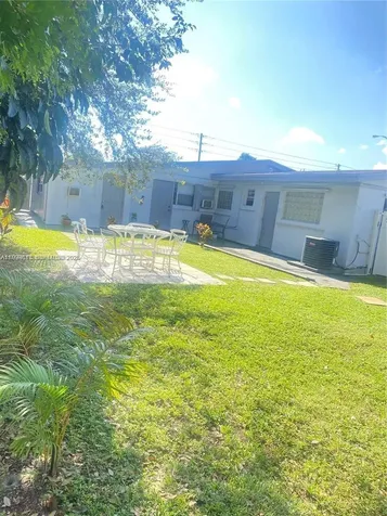7121 Taft Street Hollywood FL 33024