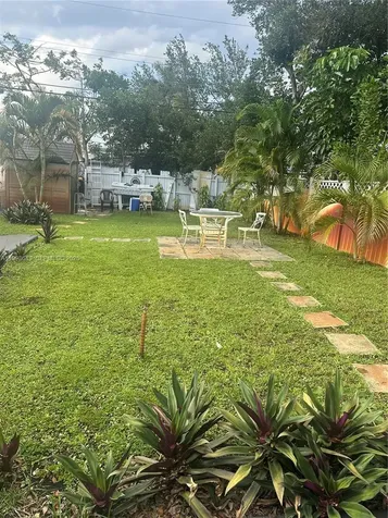7121 Taft Street Hollywood FL 33024