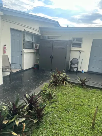 7121 Taft Street Hollywood FL 33024