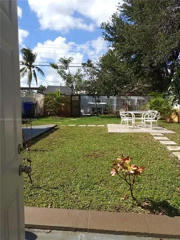 7121 Taft Street Hollywood FL 33024