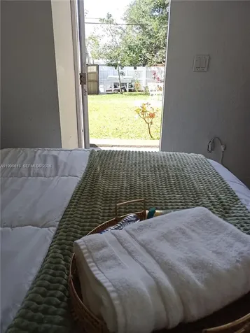 7121 Taft Street Hollywood FL 33024