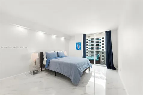 2401 Collins Avenue Miami Beach FL 33140