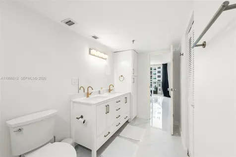 2401 Collins Avenue Miami Beach FL 33140