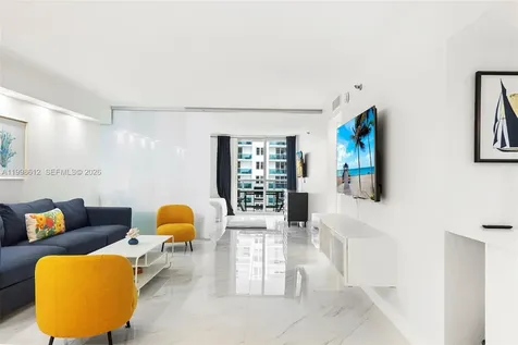 2401 Collins Avenue Miami Beach FL 33140