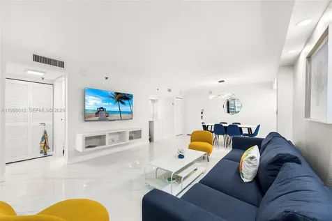 2401 Collins Avenue Miami Beach FL 33140