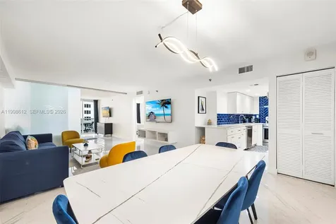 2401 Collins Avenue Miami Beach FL 33140