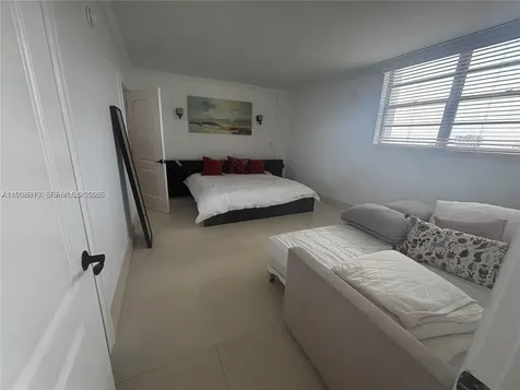 3901 S Ocean Drive Hollywood FL 33019
