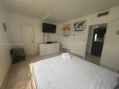 3901 S Ocean Drive Hollywood FL 33019