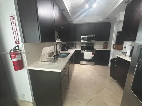 3901 S Ocean Drive Hollywood FL 33019