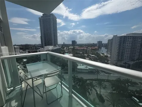 3901 S Ocean Drive Hollywood FL 33019
