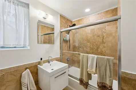 1510 Meridian Avenue Miami Beach FL 33139