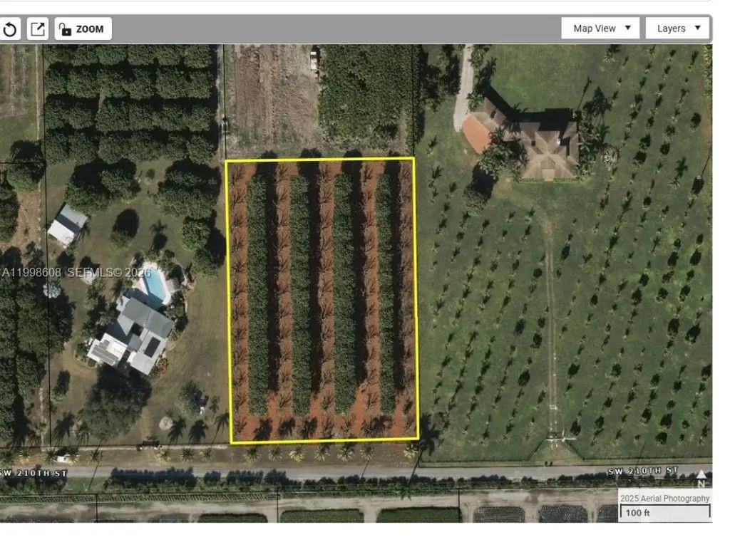 15501 SW 210 Miami FL 33187