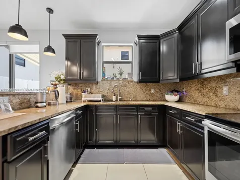 8781 NW 98th Court Doral FL 33178