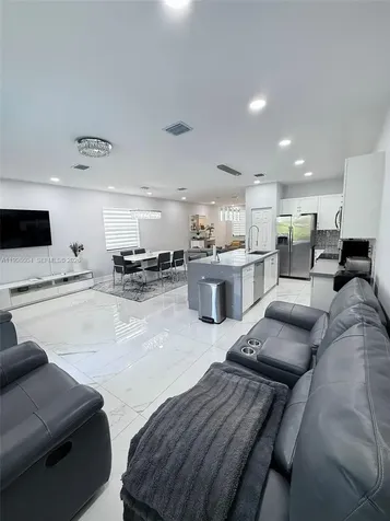 3567 W 110th Terrace Hialeah FL 33018