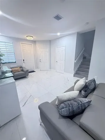 3567 W 110th Terrace Hialeah FL 33018