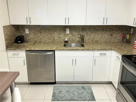 3530 Mystic Pointe Drive Aventura FL 33180