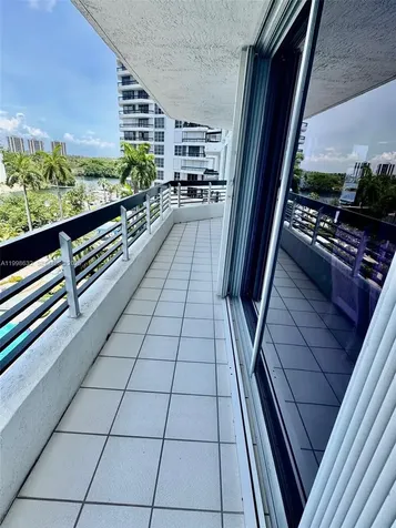 3530 Mystic Pointe Drive Aventura FL 33180