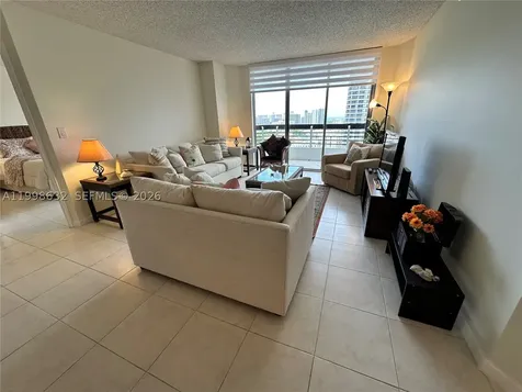 3530 Mystic Pointe Drive Aventura FL 33180