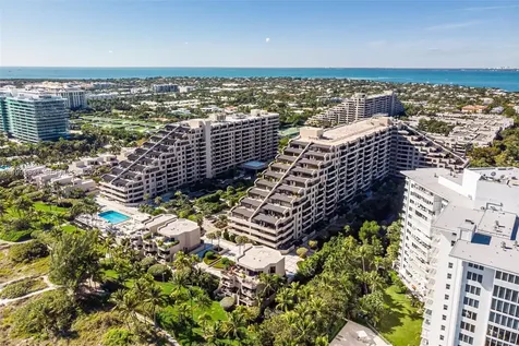 251 Crandon Boulevard Key Biscayne FL 33149