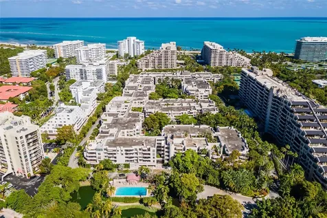 251 Crandon Boulevard Key Biscayne FL 33149