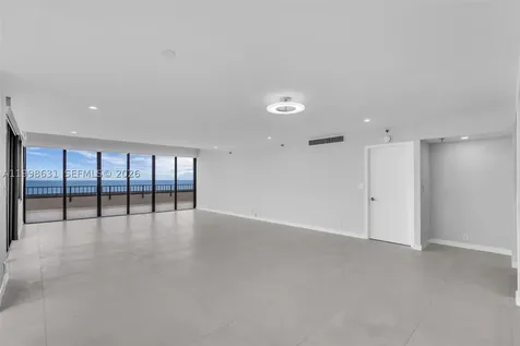 251 Crandon Boulevard Key Biscayne FL 33149