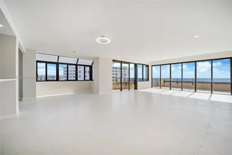 251 Crandon Boulevard Key Biscayne FL 33149