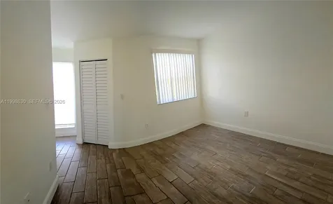 8695 NW 6th Lane Miami FL 33126