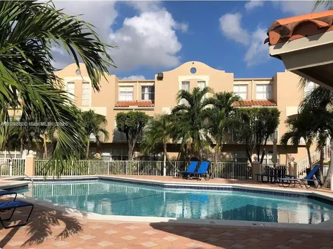 8695 NW 6th Lane Miami FL 33126