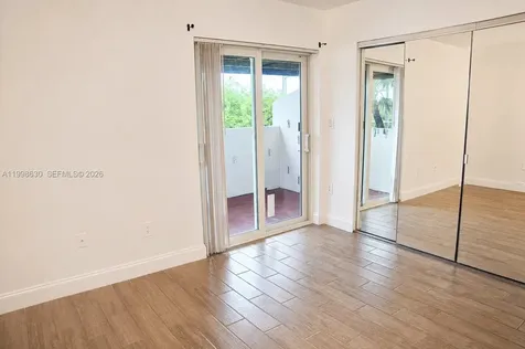8695 NW 6th Lane Miami FL 33126