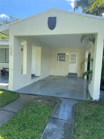 230 NE 2nd Place Dania Beach FL 33004