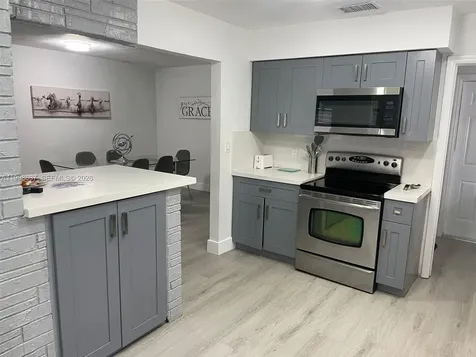 230 NE 2nd Place Dania Beach FL 33004