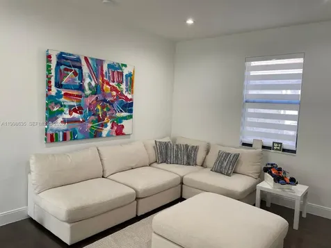 8283 NW 44th Street Doral FL 33166