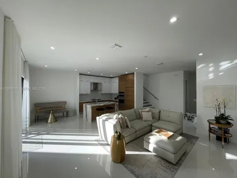8283 NW 44th Street Doral FL 33166