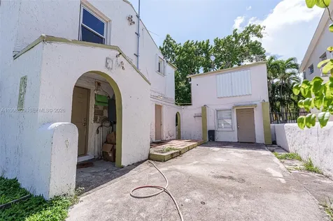 528 SW 21st Avenue Miami FL 33135