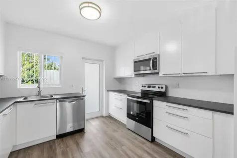 600 Layne Boulevard Hallandale Beach FL 33009