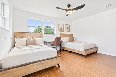 1911 SW 57th Avenue West Park FL 33023