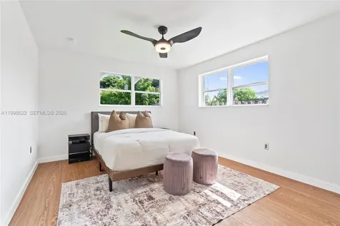 1911 SW 57th Avenue West Park FL 33023