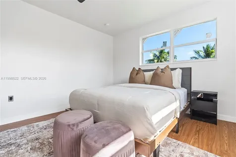 1911 SW 57th Avenue West Park FL 33023