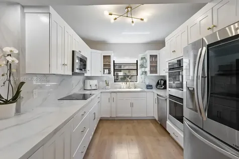 141 Crandon Boulevard Key Biscayne FL 33149