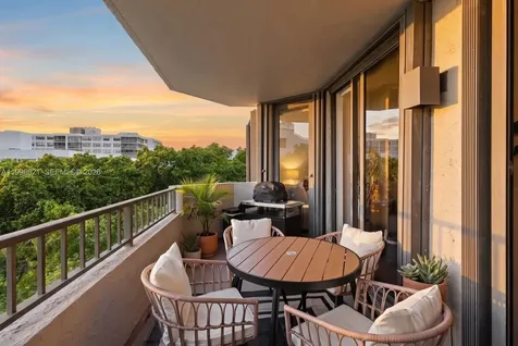 141 Crandon Boulevard Key Biscayne FL 33149