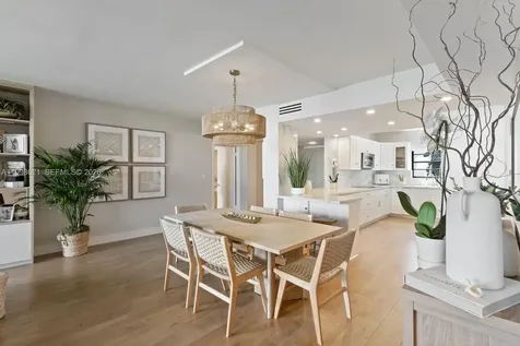 141 Crandon Boulevard Key Biscayne FL 33149