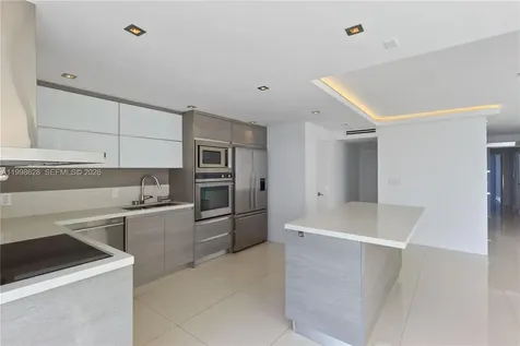 881 Ocean Drive Key Biscayne FL 33149